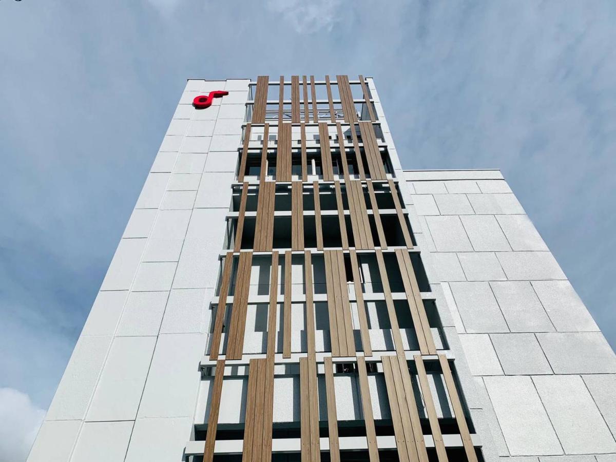 Fukuyama Royal Hotel Exteriör bild